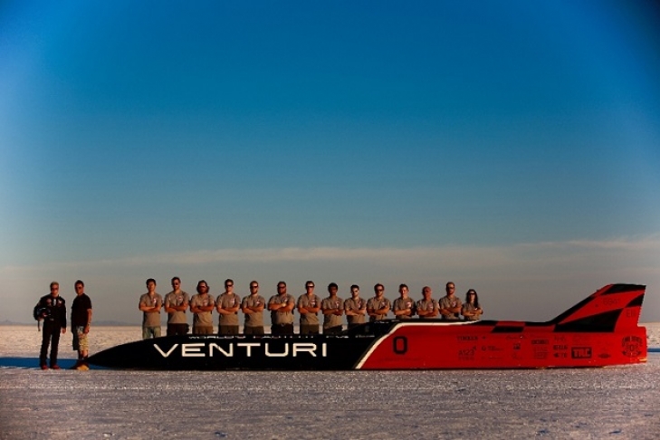 Самый быстрый электромобиль в мире Venturi VBB-3 показал скорость 576 км/ч