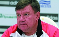 Тренер ФК «Сталь», возмущенный происходящим в его команде, решил уйти