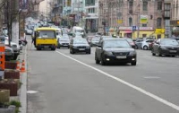 Спецполосы для движения общественного транспорта организуют на 9 улицах столицы