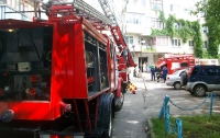 В центре Ривне в 9-этажном доме сгорела квартира (ФОТО)