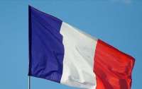 Во Франции изменили цвет государственного флага
