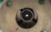 Группа ученых создала кристалл в 58 раз прочнее алмаза