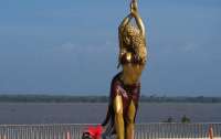 Памятник Шакире открыли в ее родном городе в Колумбии