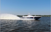 Российский катер устроил провокацию в Азовском море (видео)