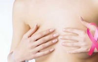 Итальянка удалила обе груди, чтобы избежать рака