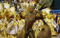 Карнавал в Рио-де-Жанейро перенесли