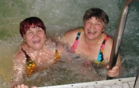 Людям старше 50 необходимо посещать бассейн