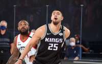 Клуб NBA уволил самого дорогого украинского баскетболиста