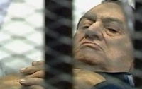 В суде адвокаты подрались из-за фотографии Мубарака