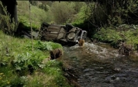 Страшная авария во Львовской области: автомобиль упал с моста