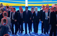 Януковича охраняли 365 человек 