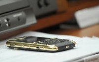 В Китае создали мобильный телефон, поддерживающий четыре SIM-карты