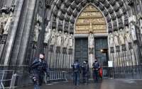 Полиция Германии задержала еще трех подозреваемых в подготовке теракта в Кельнском соборе