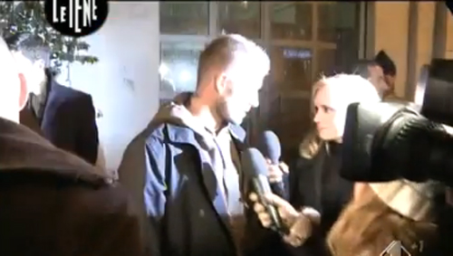 Журналистка залезла, в трусы к Бэкхему, Популярная, итальянская телеведущая, юмористического шоу, Le lene, Елена Ди Чиоччио, Дэвида Бэкхема Журналистка залезла, в трусы к Бэкхему, Популярная, итальянская телеведущая, юмористического шоу, Le lene, Елена Ди Чиоччио, Дэвида Бэкхема