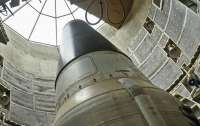 Столтенберг оценил риск применения россией ядерного оружия