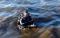 На Херсонщине водолазы достали труп мужчины
