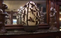 Гигантское шоколадное яйцо изготовили к Пасхе в США