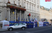 Львовщина требует от Януковича ветировать закон о языках