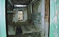 Львовским школьникам устроили экскурсию в… тюремный изолятор