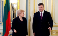 Янукович сейчас узнает о доверии от Грибаускайте