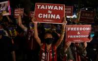 Китай раздражен: группа украинских депутатов посетит Тайвань