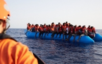 Немецкое судно спасло около 100 мигрантов в Средиземном море