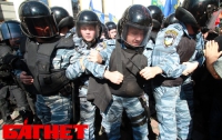 Харьковский спецназ применил оружие против населения
