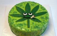 Француз накормил коллег по работе пирогом с марихуаной