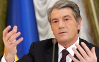 Ющенко назвал происходящее на Украине 24-й войной с Россией