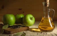 Ложка яблочного уксуса спасет от холестерина