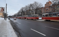 Девушка-водитель в Киеве остановила восемь трамваев