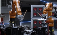 Automatica - оркестр промышленных роботов, играющих на ударных, гитаре, фортепьяно и других инструментах (ВИДЕО)