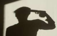 В Мукачево полицейский выстрелил себе в голову