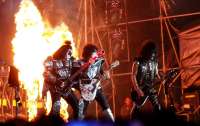 Рок-гурт KISS продав права на музику та образи за приблизно 300 млн доларів