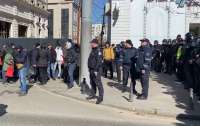Обещали 10 тыс. долл. за участие в массовых беспорядках: в Молдове задержали российских диверсантов