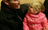 Нетрезвые родители бросили 2-летнюю девочку на улице в Кропивницком