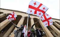 Пока парламент не станет грузинским, а не российским: оппозиция в Грузии объявила о масштабных протестах