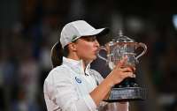 Перша ракетка світу Іга Свьонтек вдруге стала переможницею Roland Garros і підтримала Україну (відео)