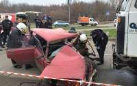 Жесткое ДТП в Полтаве: пострадавших доставали с помощью спецоборудования