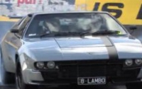 Суперкар Lamborghini Jalpa на соревновании показал класс (ВИДЕО)