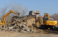 В Узбекистане уничтожают памятники советским героям (ФОТО)