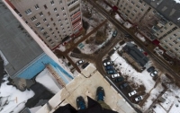 В Одессе из окна многоэтажки выпала любительница селфи