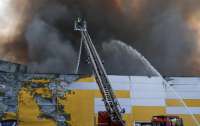 У Варшаві сталася масштабна пожежа в торговельному комплексі