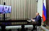 Путин и Байден более часа обсуждали наращивание войск вокруг Украины
