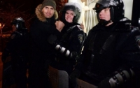 Владимир Кличко провел ночную фотосессию с «Беркутом»