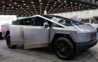 Tesla відкликає майже 4 тисячі автомобілів Cybertruck через несправність