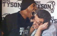 Тайсон чуть не покусал сына президента