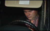 Пьяный таможенник пытался задавить участников блокады Крыма
