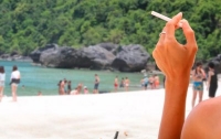 Вниманию туристов: В Таиланде запретили курить на популярных пляжах