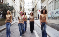 FEMENнки провели акцию «200 лет без панталонов!» (ФОТО) 